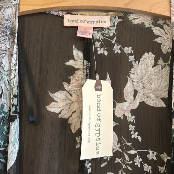 Band of Gypsies, Open Duster Sheer Black Floral Print Sz.M - Picture 2 of 5